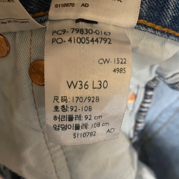 Levi’s Premium Denim 501 ‘93 Blue Jeans 36x30 lighter wash red tab cuff wear - Picture 9 of 11